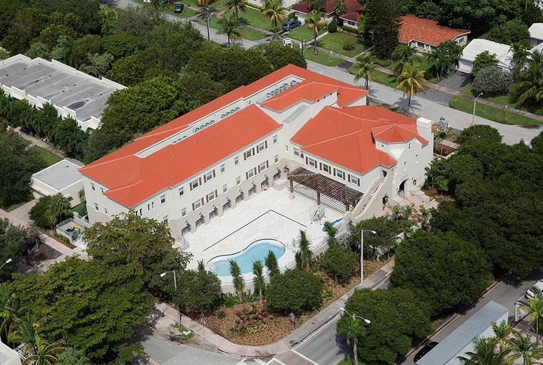 Pike House - Coral Gables Fl - Student Housing